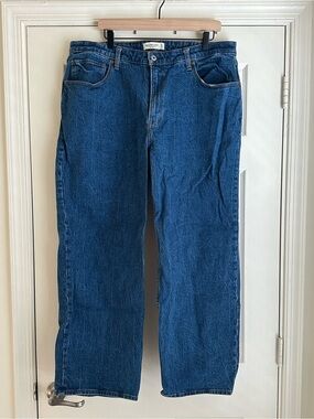 Abercrombie & Fitch Women’s 90’s Relaxed Jeans High Rise Curve Love